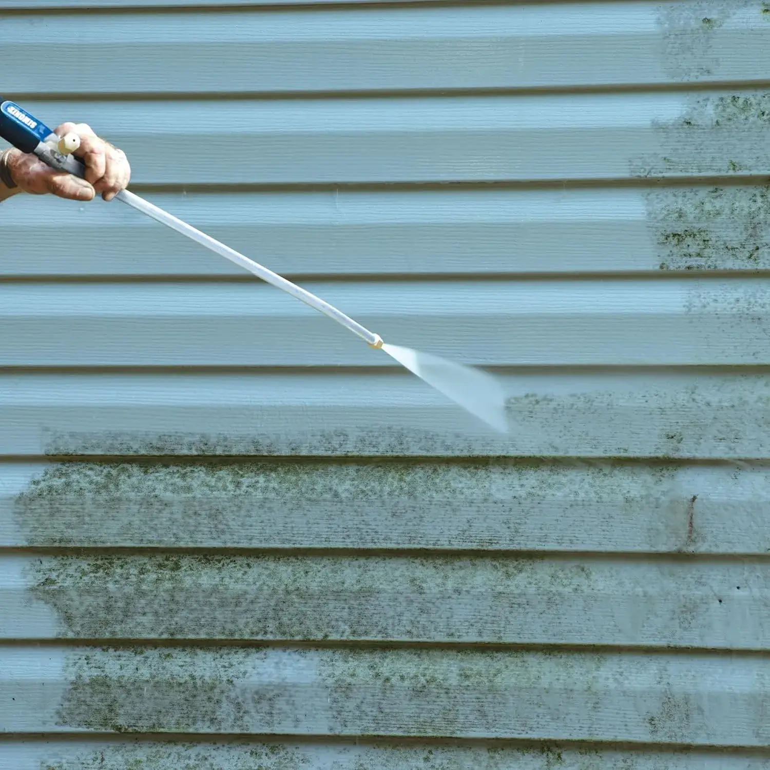 Nettoyage haute pression d'une façade